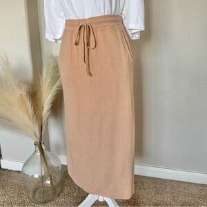 NWT Enti- Cool Mom Skirt